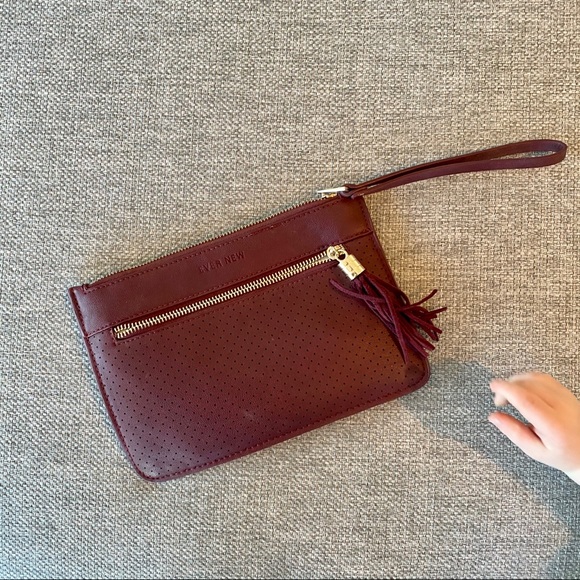 Evernew wristlet. - Picture 2 of 5